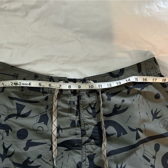 Patagonia board shorts. - Picture 2 of 5